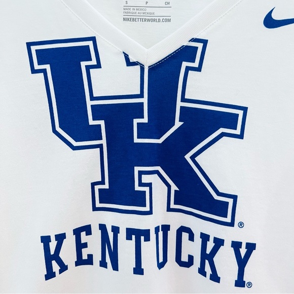 Nike UK Kentucky Wildcats Logo Long Sleeve T-Shirt Small NWT - Picture 4 of 6